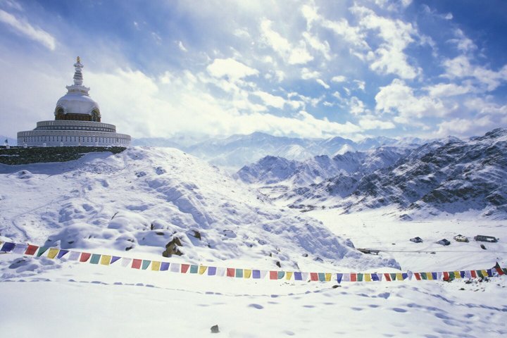6 Days Private Ladakh Tour Nubra Pangong and Khardung La Pass