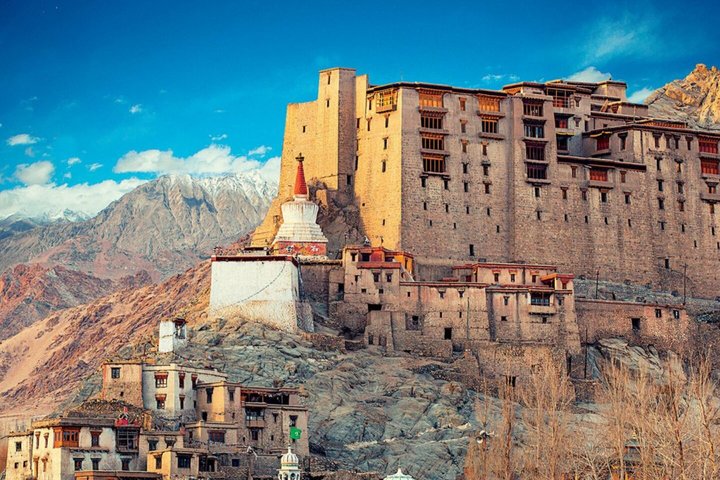 6 Days Private Ladakh Tour Nubra Pangong and Khardung La Pass