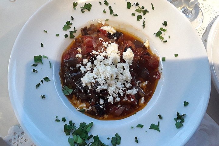Maria's Open Cooking Class lessons in Delux hotel of Paros