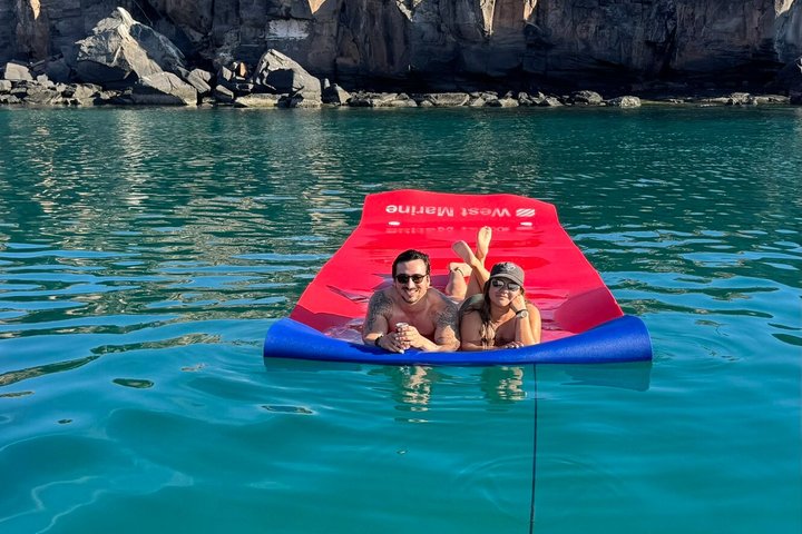 BOAT to Espiritu Santo Island and Balandra