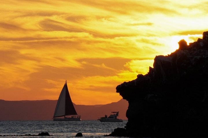 BOAT to Espiritu Santo Island and Balandra