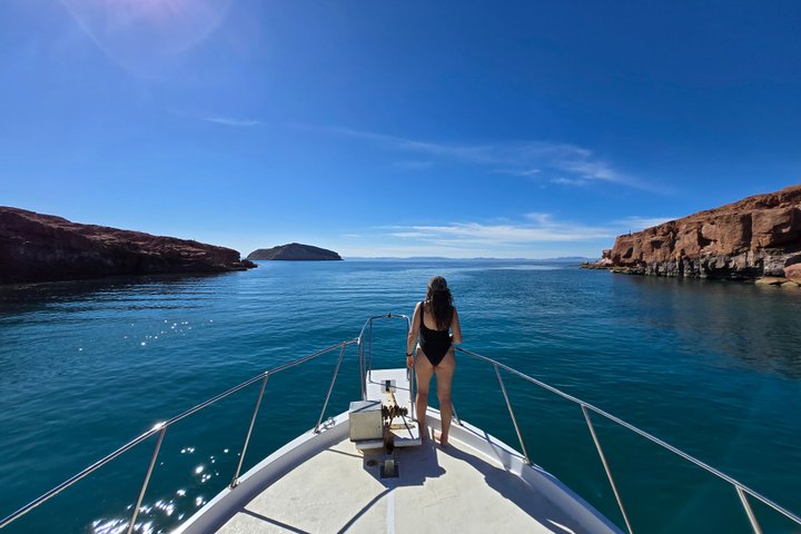 BOAT to Espiritu Santo Island and Balandra