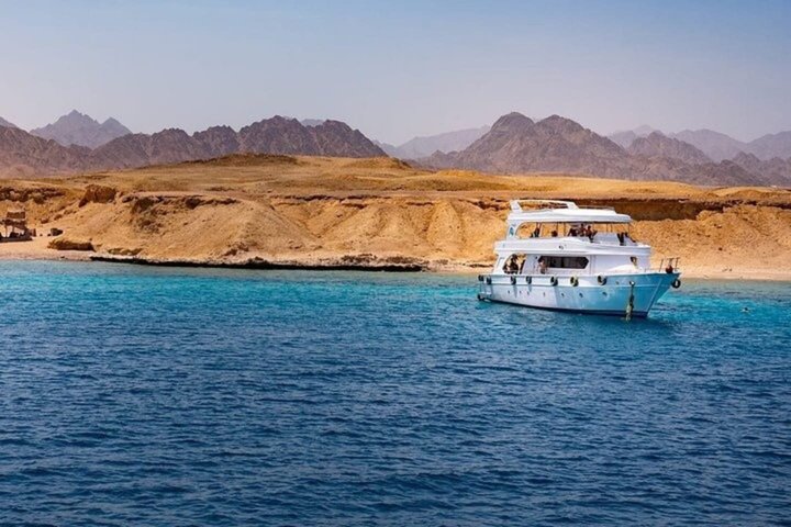 Ras Mohammed & White Island Snorkeling & Diving – Sharm El Sheikh