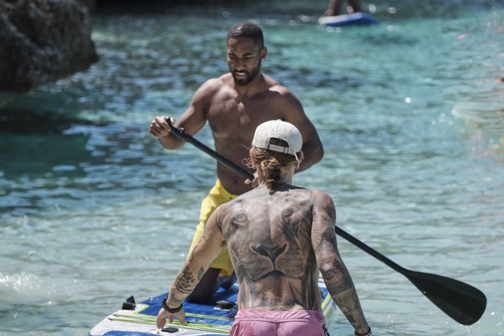 Best Mallorca Coves: Paddle Surf, Snorkeling and Guide