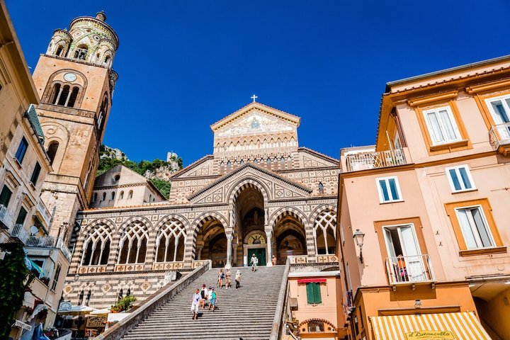 From Salerno: Small Group Amalfi Coast boat tour with stops in Positano & Amalfi