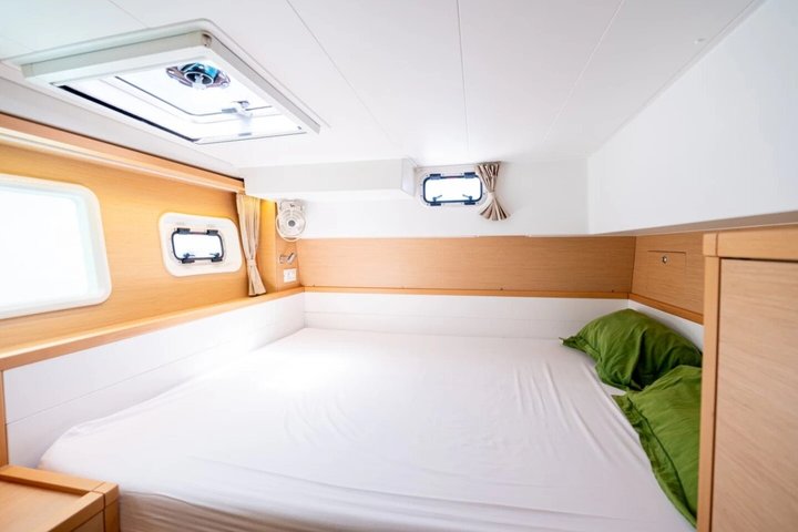 Magdalene Archipelago Tour from Palau - Luxury Catamaran 2