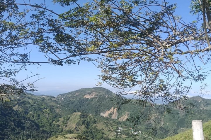 Manizales Hidden Waterfalls