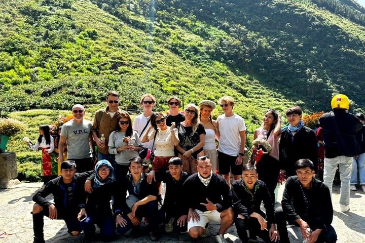 Ha Giang Heritage Motorbike Loop 3D– Culture & Vietnamese Cuisine
