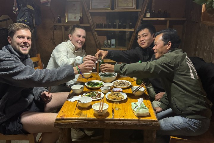 Ha Giang Heritage Motorbike Loop 3D– Culture & Vietnamese Cuisine