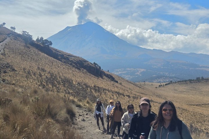 Iztaccihuatl Volcano Hiking Tour from Puebla