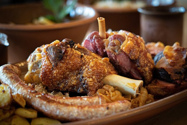 Cologne Culinary Beer House Tour with Unlimited Kölsch and Food