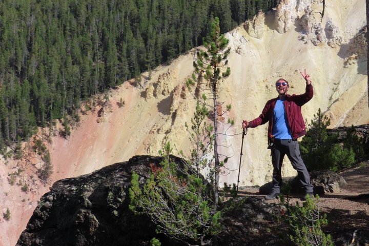 Grand Canyon of the Yellowstone Rim and Loop Hike with Lunch