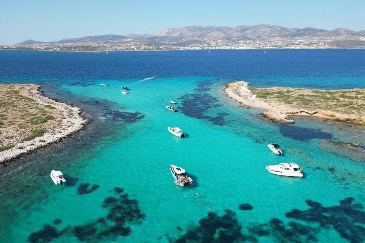 Private Daily Cruise on De Antonio 36 Paros to Antiparos