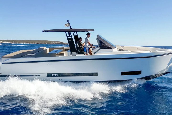 Private Daily Cruise on De Antonio 36 Paros to Antiparos