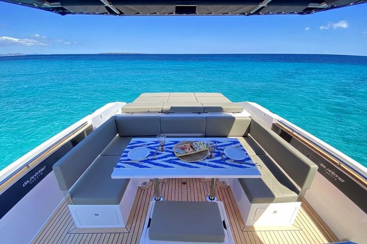 Private Daily Cruise on De Antonio 36 Paros to Antiparos