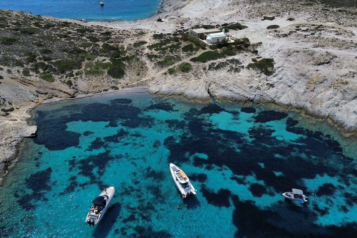 Private Daily Cruise on De Antonio 36 Paros to Antiparos