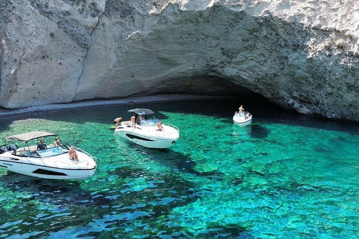 Private Daily Cruise on De Antonio 36 Paros to Antiparos