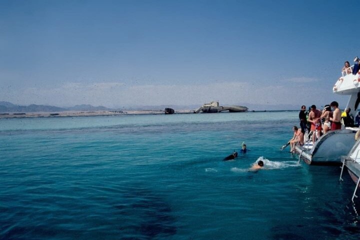 Tiran Island Snorkeling , Diving Cruise & Lunch - Sharm El Sheikh