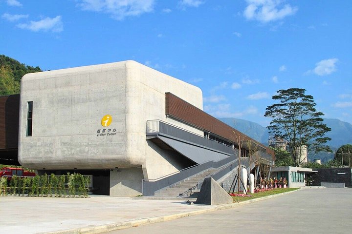 From Taichung/Kaohsiung/Chiayi:Alishan Hidden Gems Private Tour