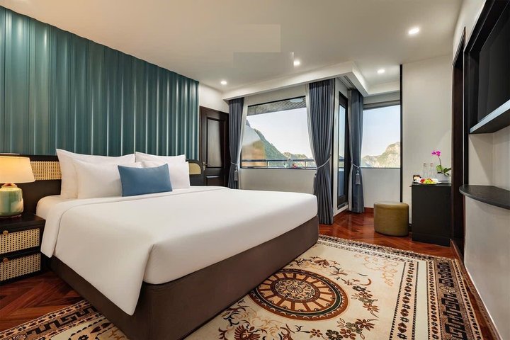 3 Day/2 Night Halong-Lan Ha Bay 5 Star Cruise with Balcony Cabin