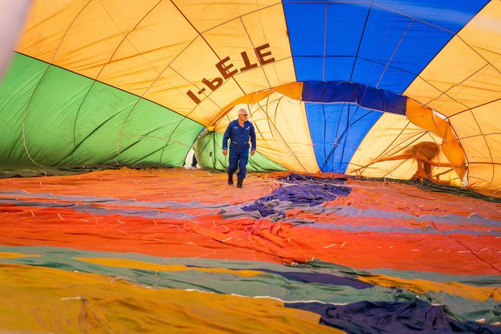 Professional hot air balloon rides at Assisi, Trasimeno in Umbria