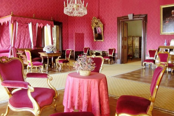 Cesky Krumlov Castle Interiors, Baroque Theatre, and Town Tour