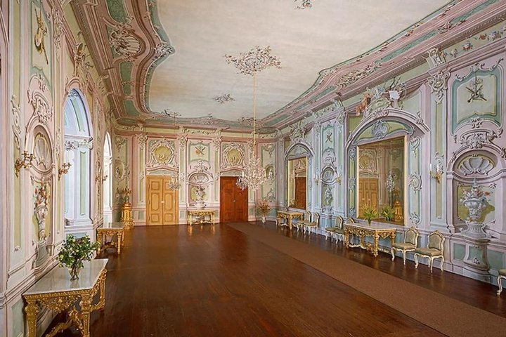 Cesky Krumlov Castle Interiors, Baroque Theatre, and Town Tour