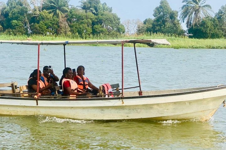 The Shores of Kwanza : Boat Tour