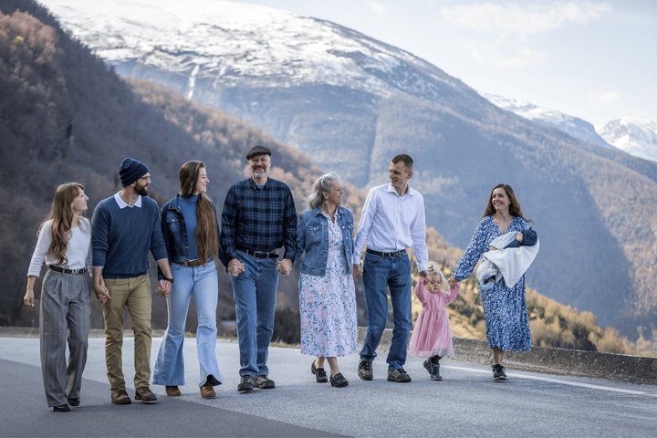 Private Aurlandsfjord SUV Photoshoot Adventure