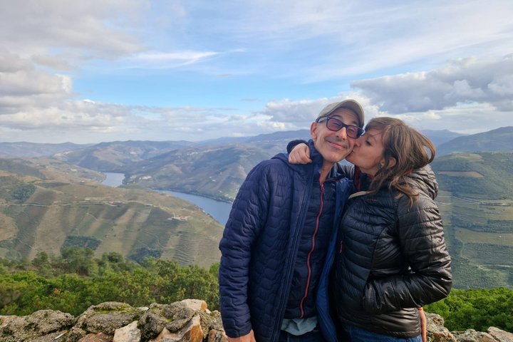 Douro Valley to Lisbon with Coimbra, Fatima, Tomar, Nazaré, Óbidos