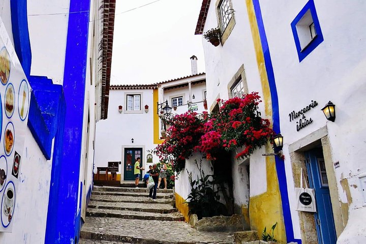 Douro Valley to Lisbon with Coimbra, Fatima, Tomar, Nazaré, Óbidos