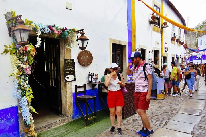 Douro Valley to Lisbon with Coimbra, Fatima, Tomar, Nazaré, Óbidos