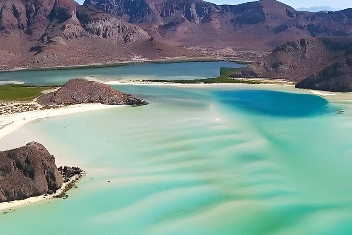 Isla Espiritu Santo and Balandra All Inclusive Tour