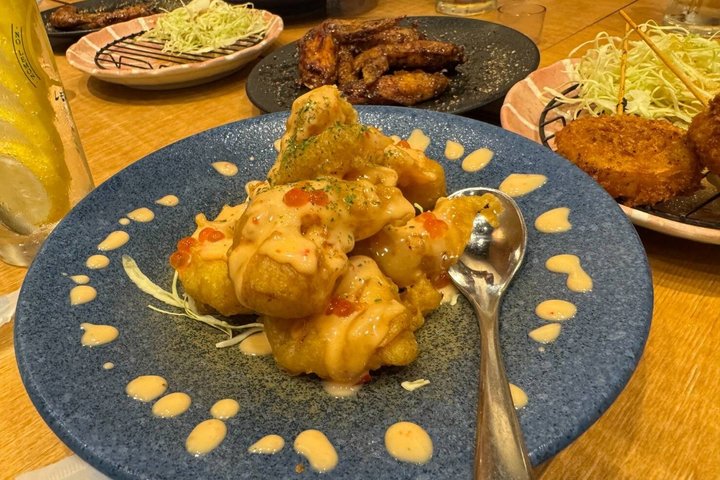 Osaka Food Tour: 15 Delicious Dishes & 3 drinks at 5 Eateries