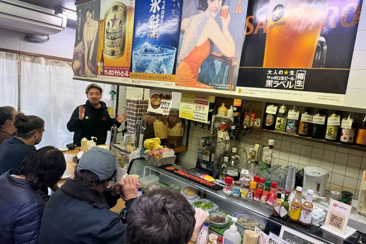 Osaka Food Tour: 15 Delicious Dishes & 3 drinks at 5 Eateries