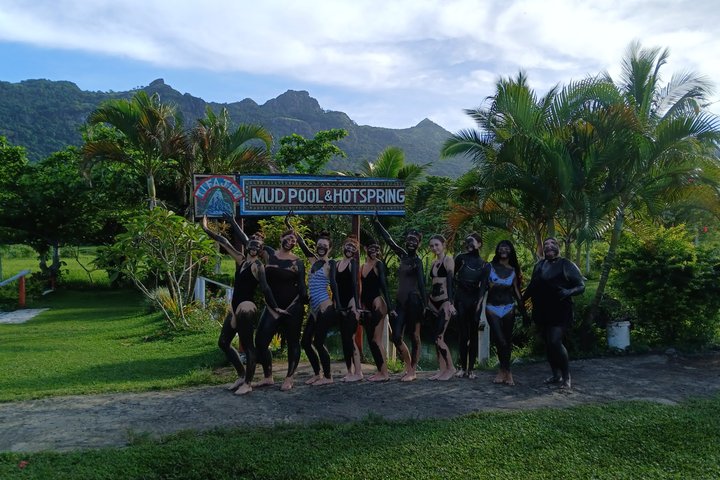 Garden of Sleeping Giant Tour with Tifajek Mud Pool and Hotspring