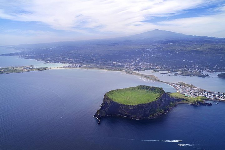 Jeju Tour | Jungmun & Seogwipo Pick-up | Seongsan, Haenyeo, Cave