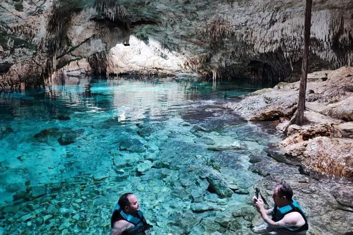 Private Tour to Tulum, Cenote and Swimming with Turtles