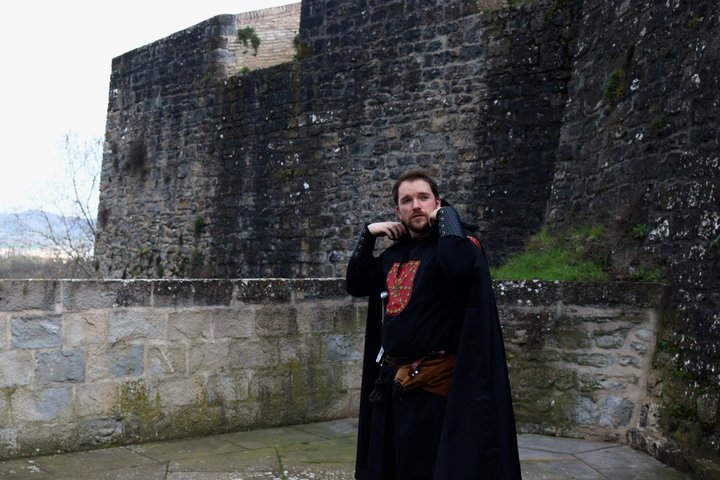 MEDIEVAL PAMPLONA: Immersive Knight-Led Walking Experience