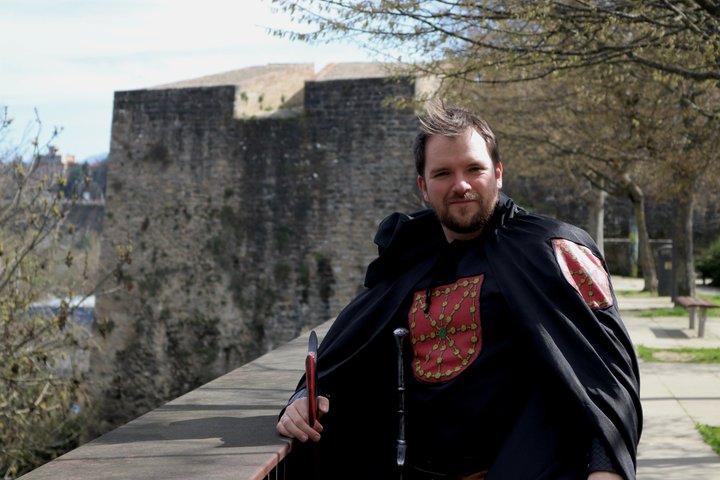 MEDIEVAL PAMPLONA: Immersive Knight-Led Walking Experience
