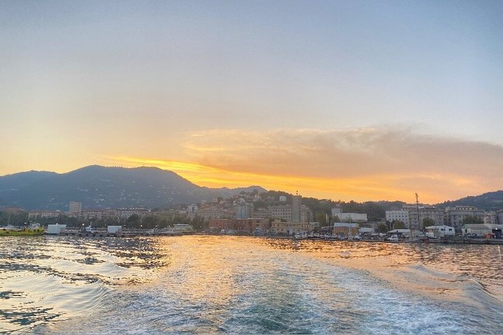 Cinque Terre by sea, day and sunset tours from Manarola