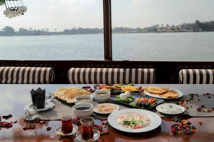 Private Romantic Nile Felucca Cairo Sunset Dining