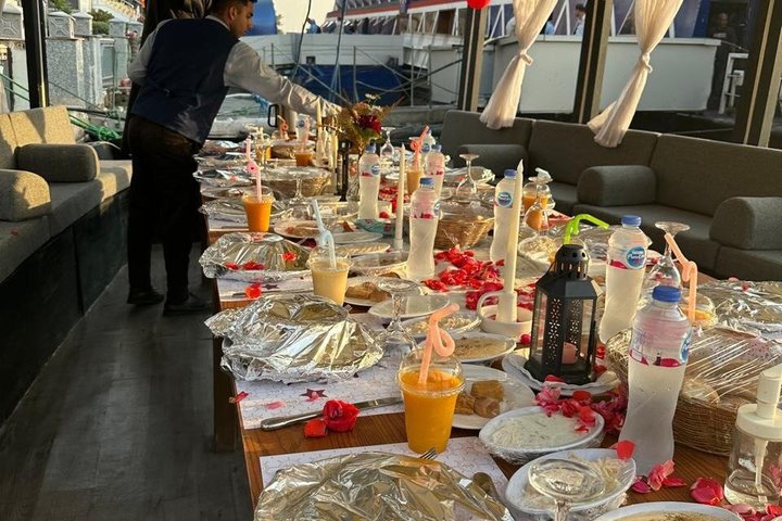 Private Romantic Nile Felucca Cairo Sunset Dining