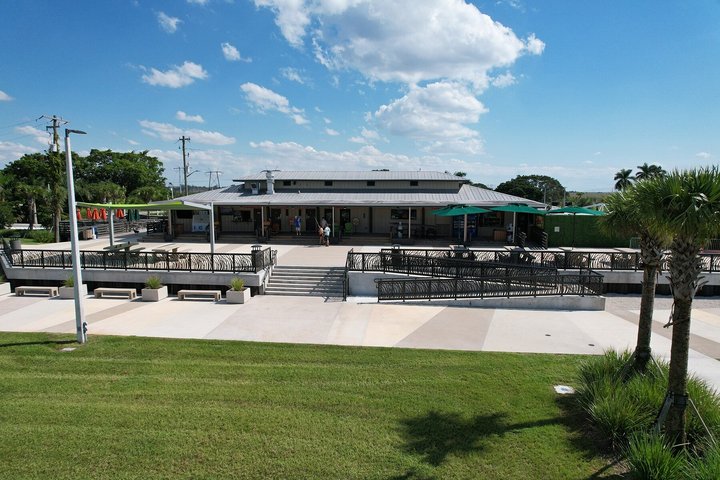 Everglades VIP Airboat Tour with Transportation Included