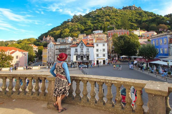 Small Group Tour to Sintra, Pena Palace, Cabo Roca and Cascais