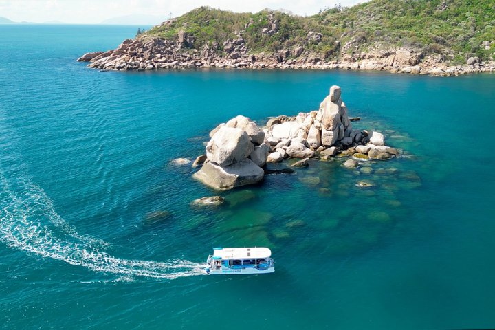 Aquascene Circumnavigation Magnetic Island Tour