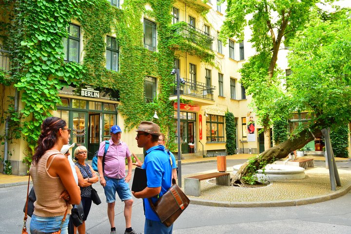 Warnemünde Shore Excursion: Private Tour of Berlin's World War II and Cold War Sites