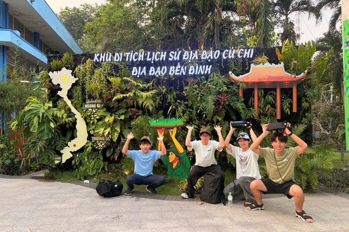 Explore Cu Chi Tunnels: Vietnam War History & Underground Life