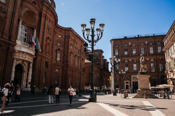 Turin: Small-group Walking Tour of Top City Highlights