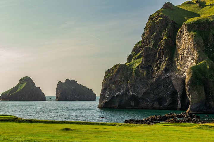 Westman Islands Volcano and World Largest Puffin Colony Tour